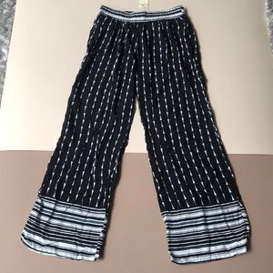 NWT Red Leaf lightweight pants